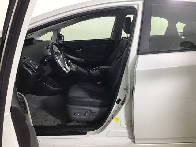 2013 Toyota Prius Plug-in Base photo 8