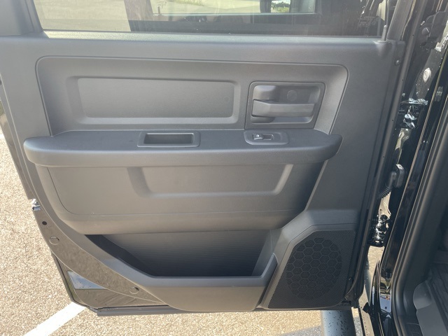 2026 Ram 3500 Tradesman photo 28