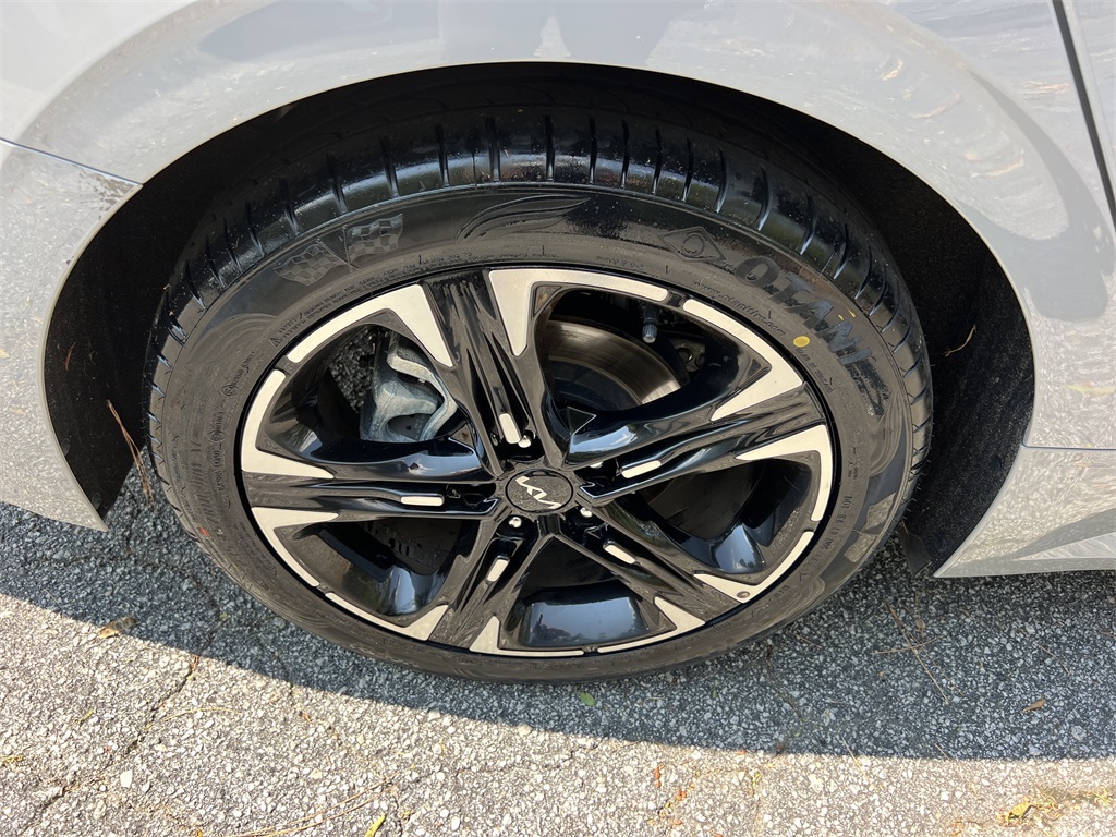 2023 Kia K5 GT-Line photo 12