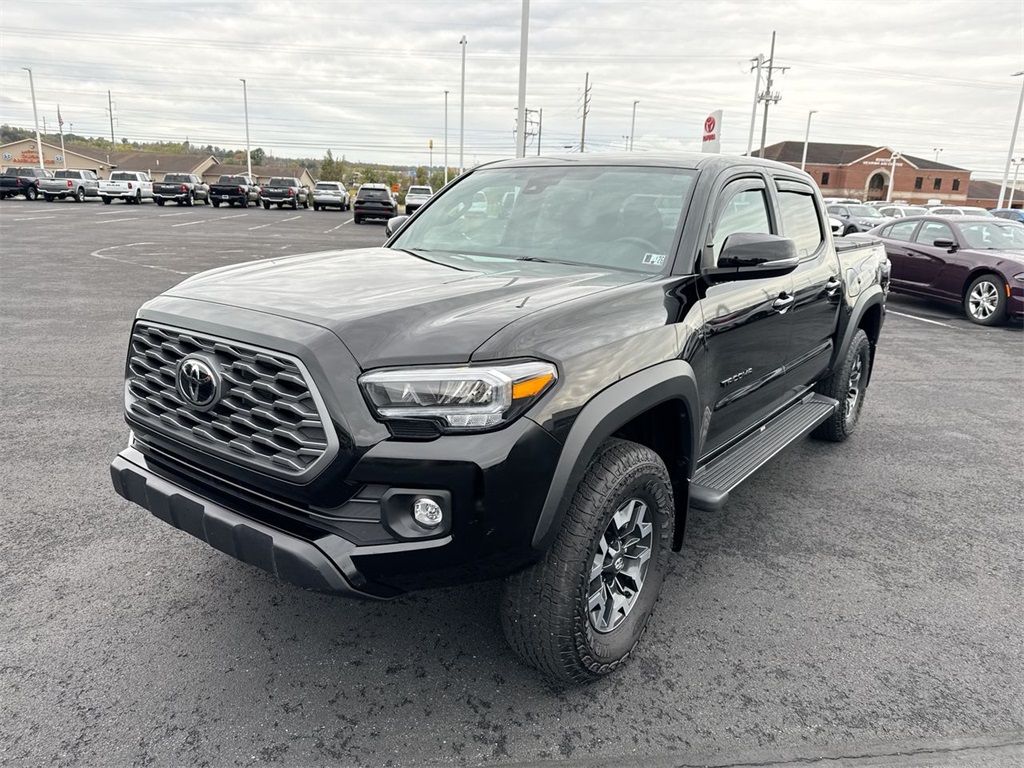 2023 Toyota Tacoma TRD Off-Road photo 4