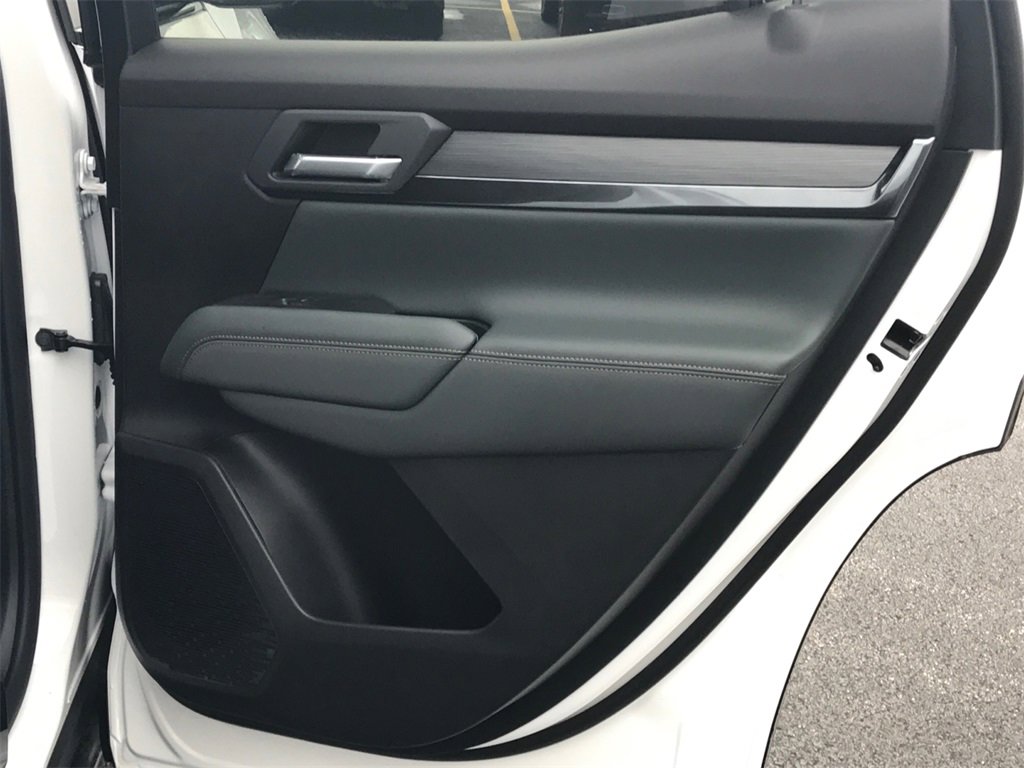 2026 GMC TERRAIN - Image 32