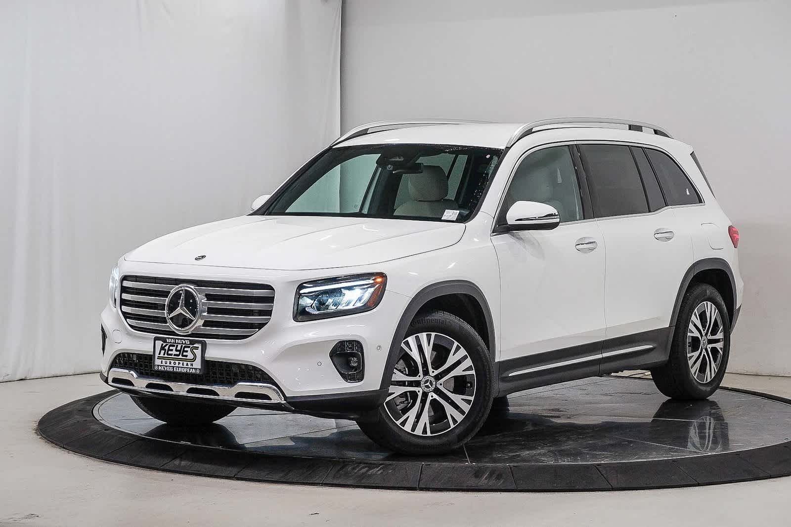 2025 Mercedes-Benz GLB Base's photo