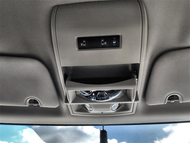 2017 Dodge Grand Caravan SE photo 18