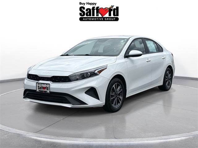 2023 Kia Forte LXS's photo