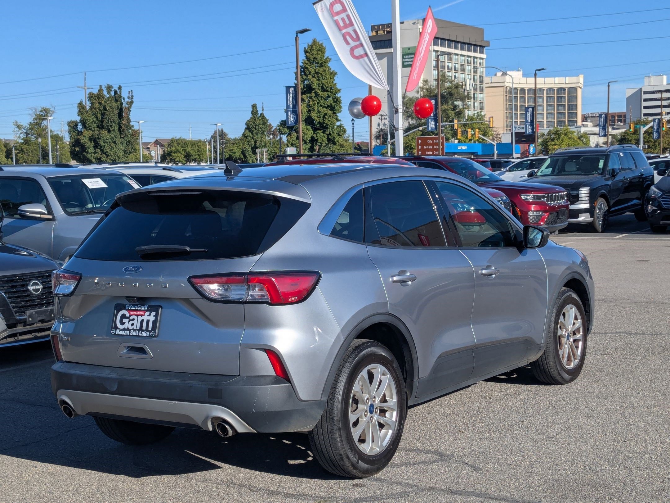 2022 Ford Escape SE photo 3