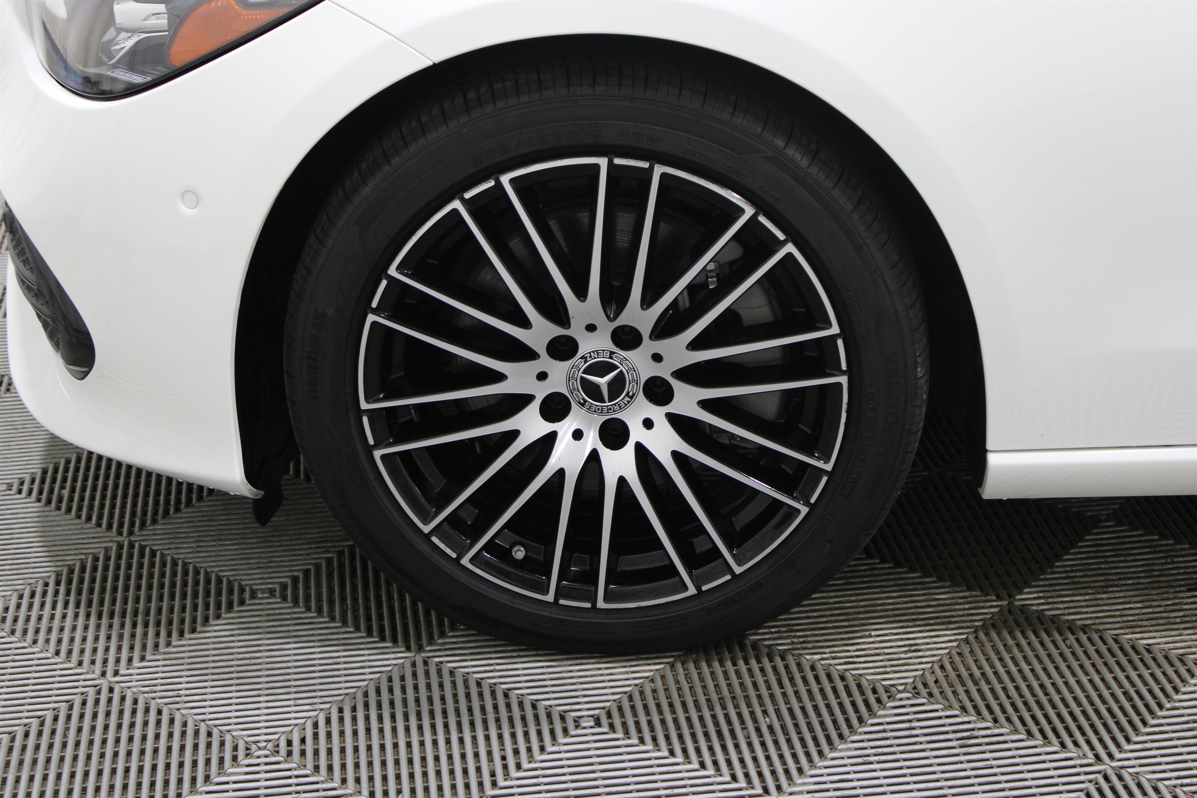 2024 Mercedes Benz C 300 photo 22