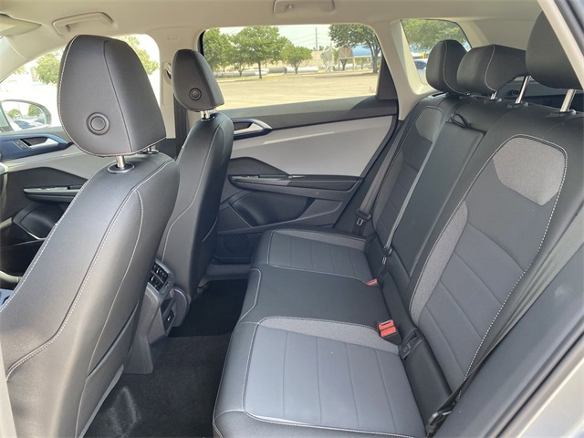 2024 Volkswagen Taos SE photo 23