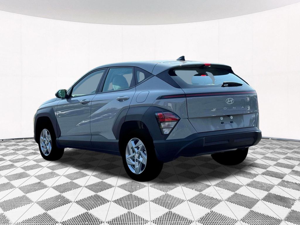 2026 Hyundai Kona SE photo 3
