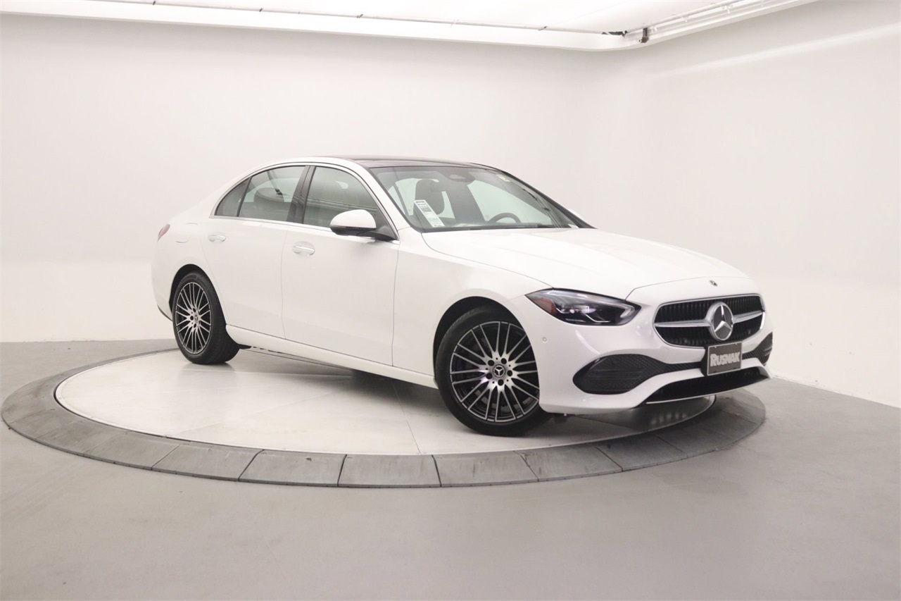 2025 Mercedes-Benz C-Class Sedan C 300's photo