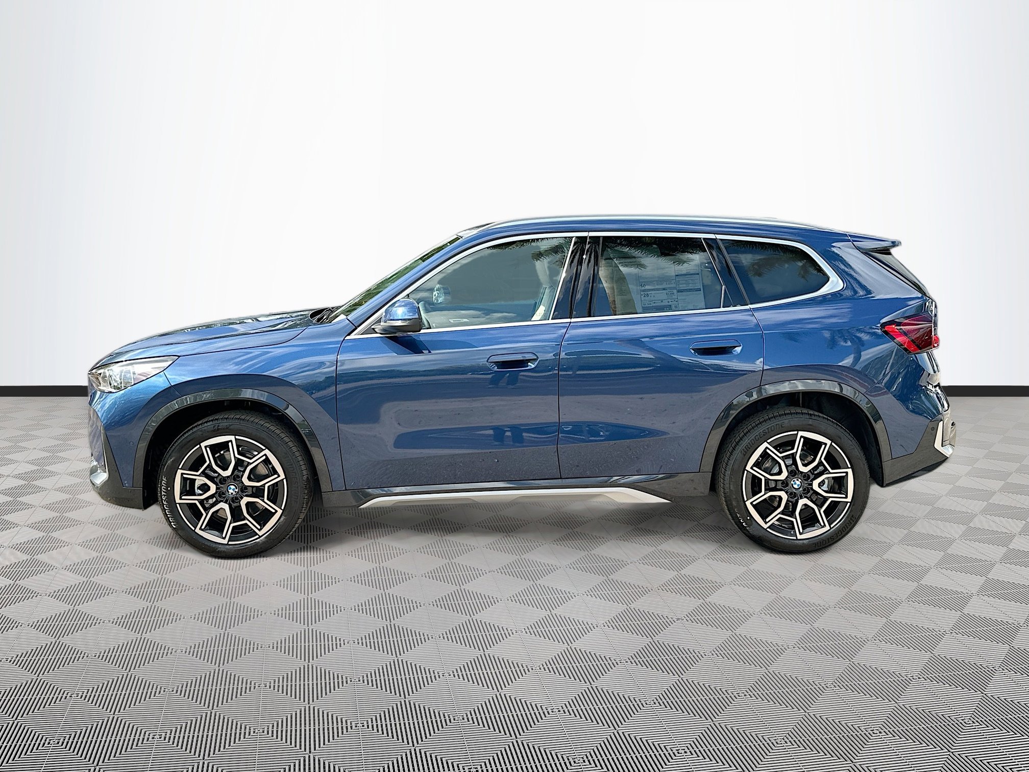 2025 Bmw X1 XDrive28i photo 4