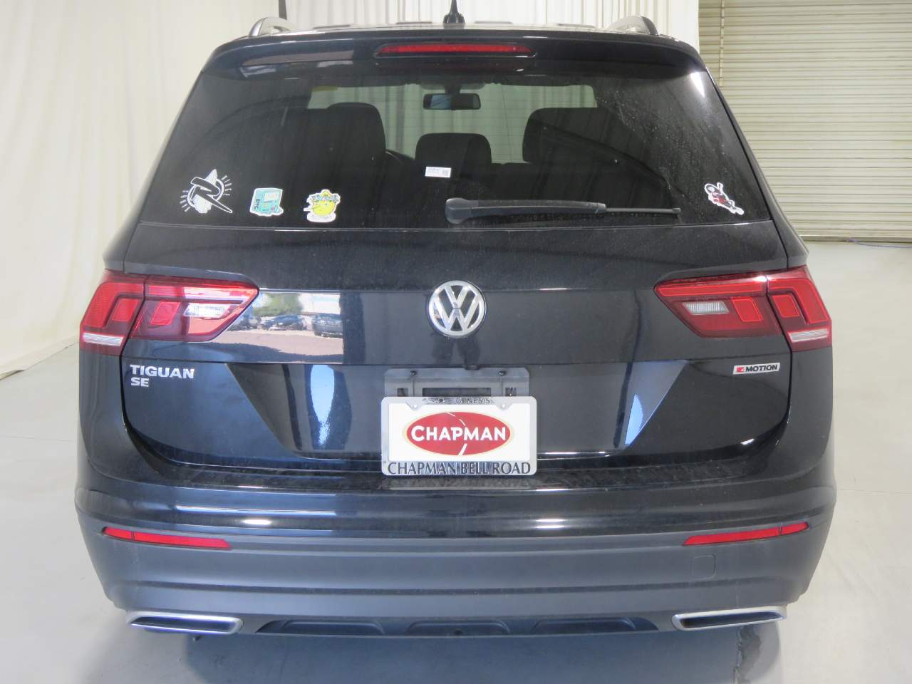 2019 Volkswagen Tiguan SEL R-Line photo 4