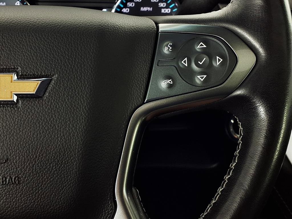 2020 Chevrolet Suburban LT photo 13