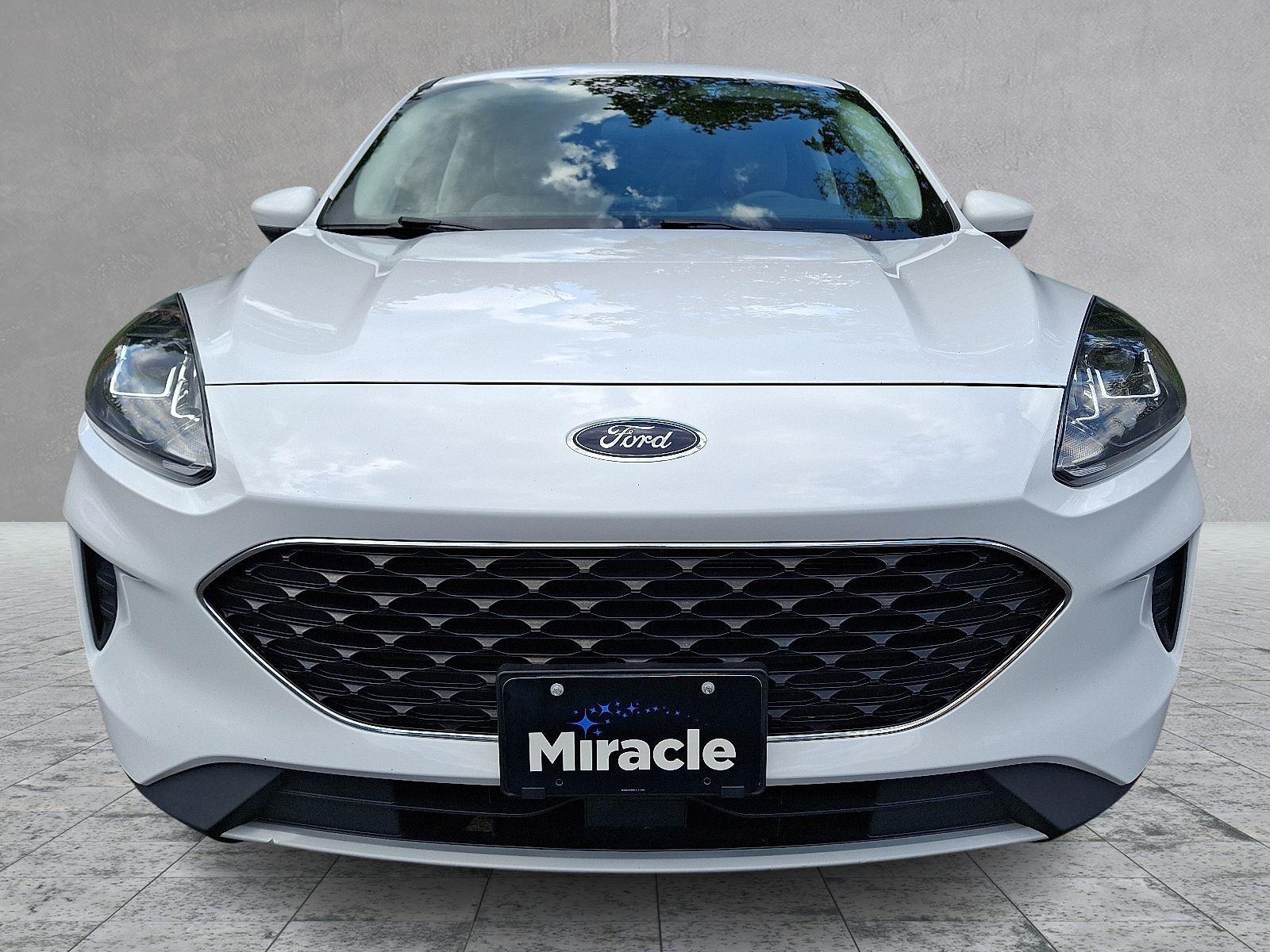 2021 Ford Escape SE photo 2