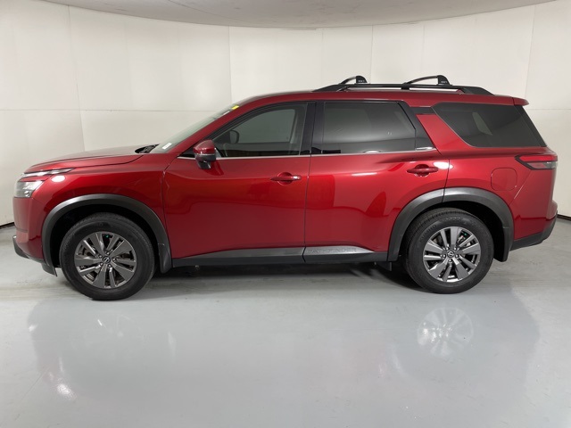 2024 Nissan Pathfinder SV photo 5