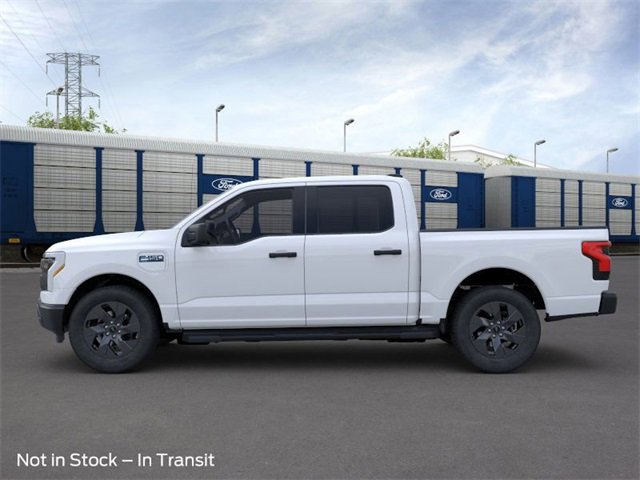 2025 Ford F-150 Lightning photo 3