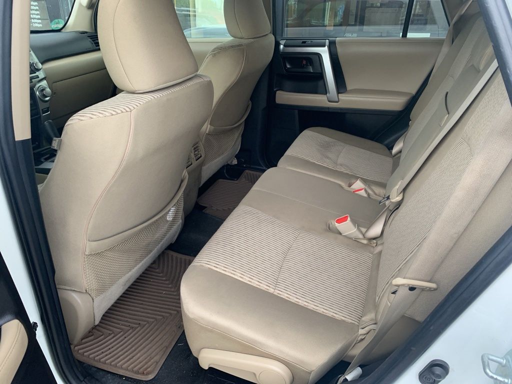 2013 Toyota 4Runner SR5 photo 10