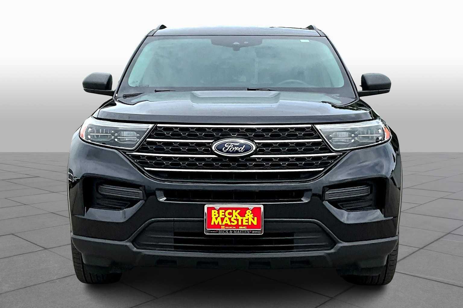 2024 Ford Explorer XLT photo 3