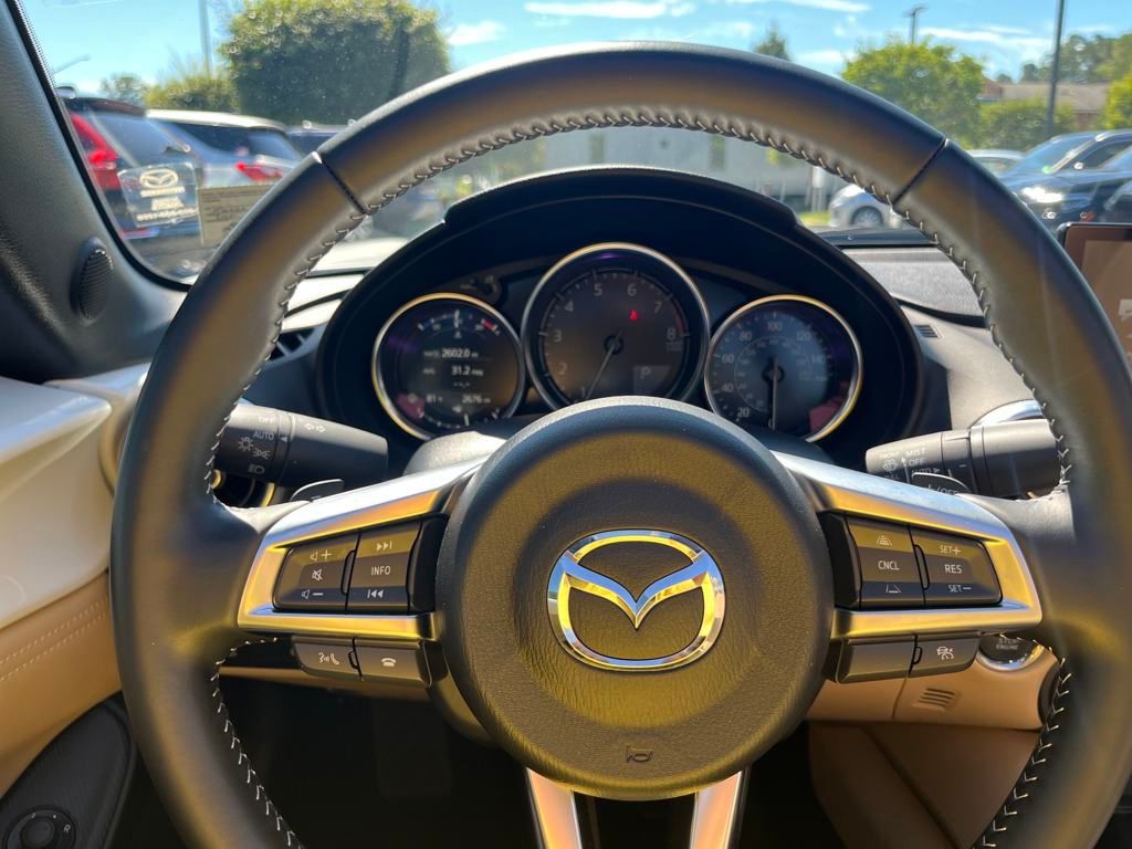 2024 Mazda MX-5 Miata Miata RF Grand Touring photo 15
