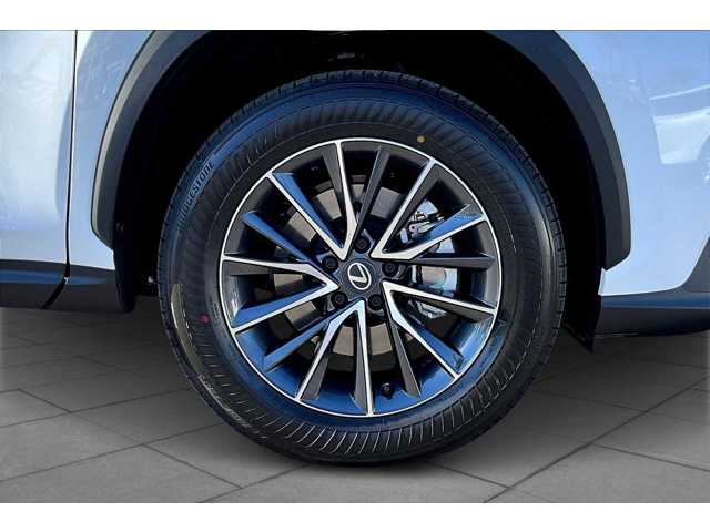 2026 Lexus NX 350 Premium photo 15