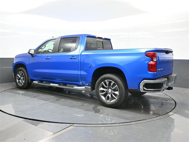 2026 Chevrolet Silverado 1500 LT photo 3