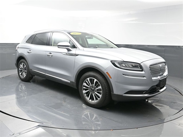 2023 Lincoln Nautilus Reserve photo 4