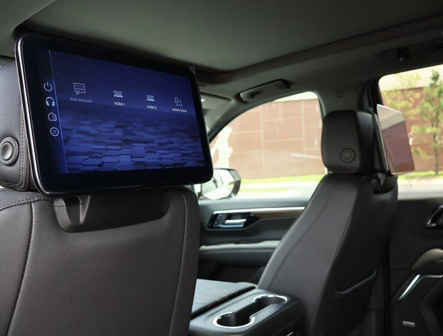 2025 Chevrolet Tahoe High Country photo 3