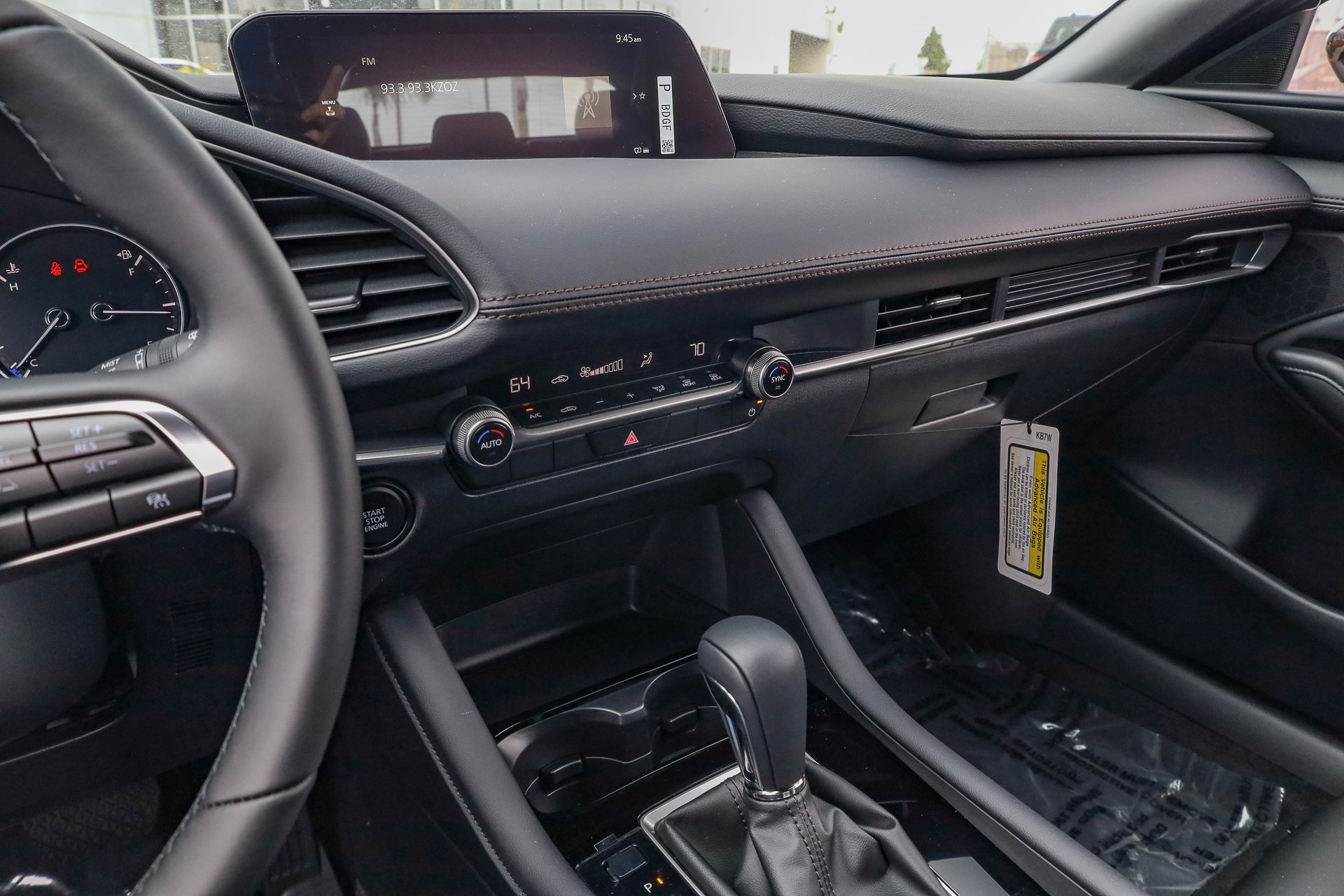 2025 Mazda Mazda3 Hatchback 2.5 Select Sport photo 2