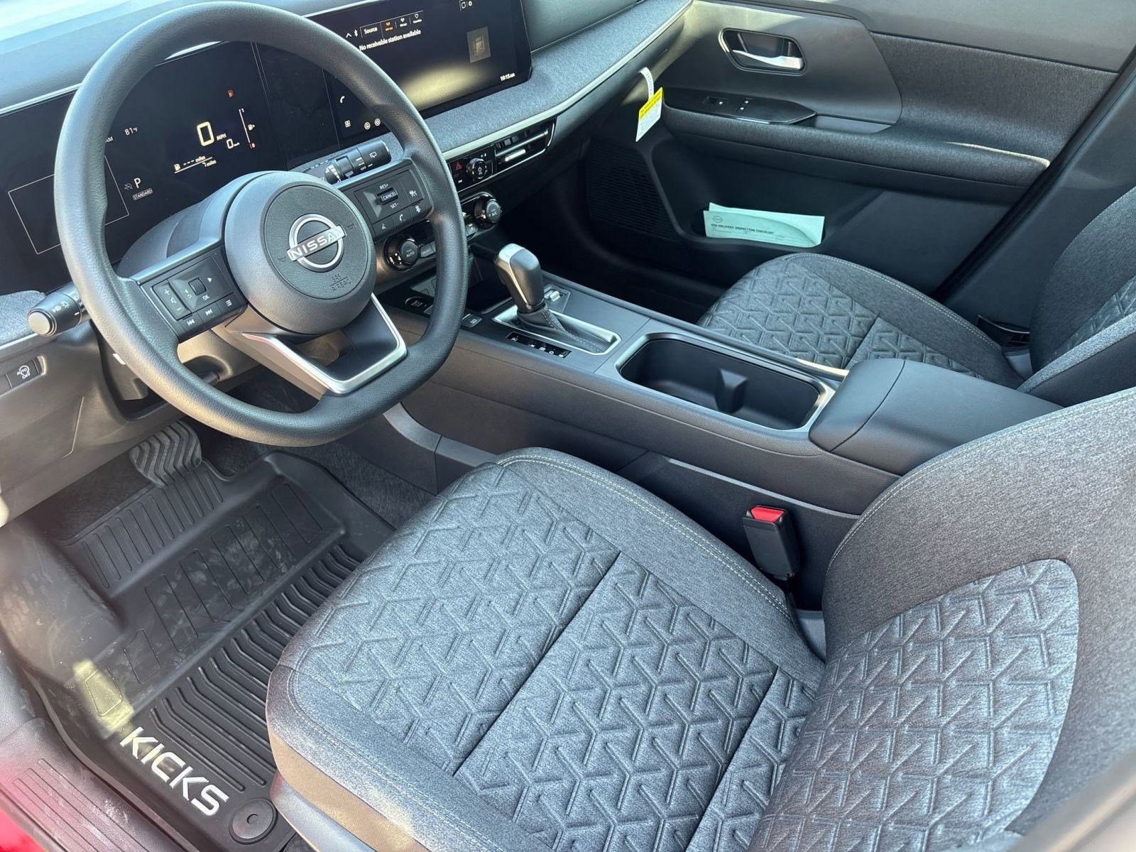 2026 Nissan Kicks SV photo 4