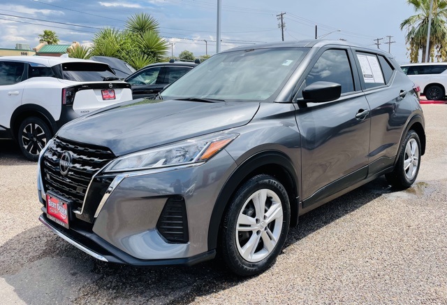 2024 Nissan Kicks S photo 3