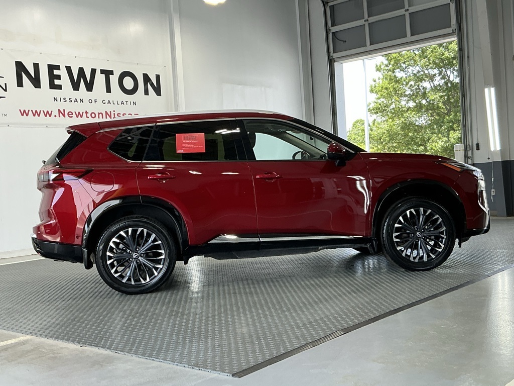2024 Nissan Rogue Platinum photo 38