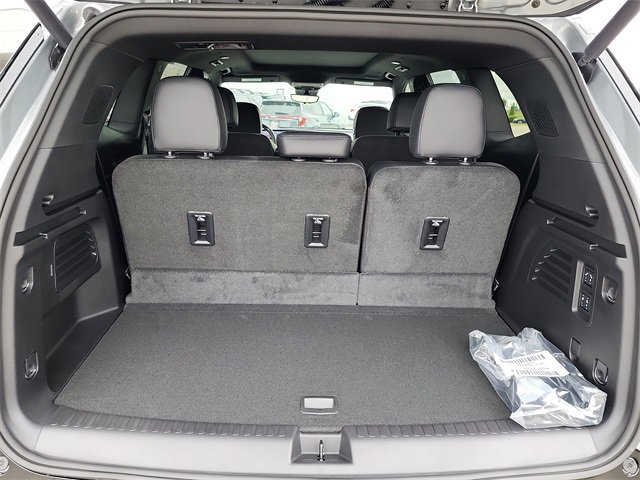 2026 Buick Enclave Sport Touring photo 3