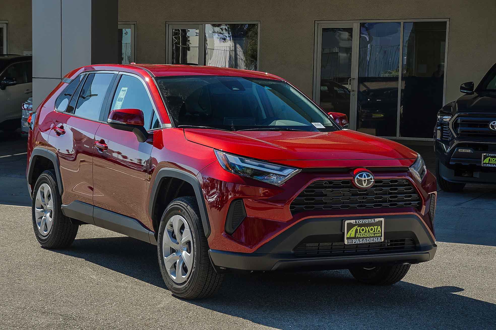 2025 Toyota RAV4 LE photo 2