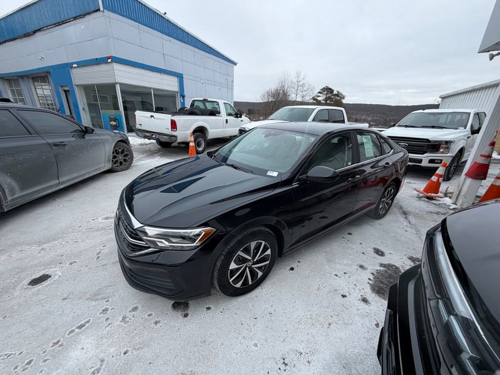 Used 2024 Volkswagen Jetta S with VIN 3VW5M7BU7RM040277 for sale in Forest City, PA