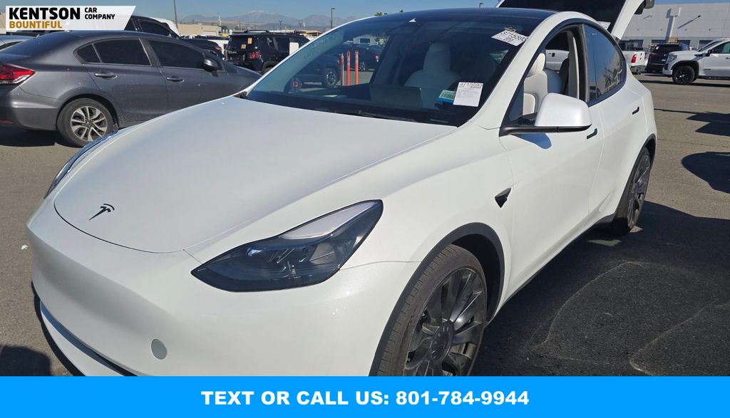 2023 Tesla Model Y Performance's photo