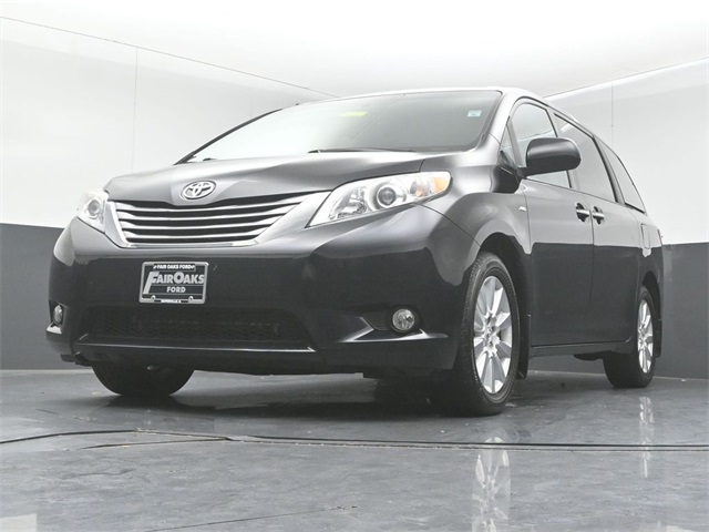 2017 TOYOTA SIENNA - Image 36