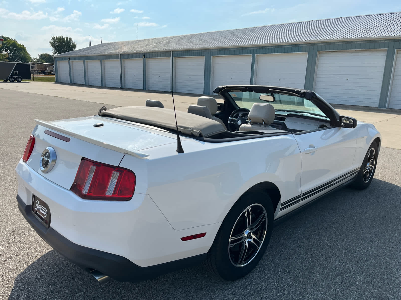 2012 Ford Mustang V6 Premium photo 27