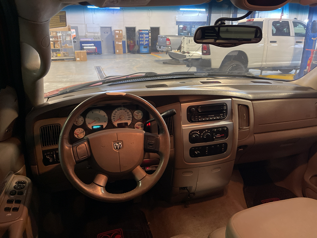 2005 Dodge Ram 3500 SLT photo 13