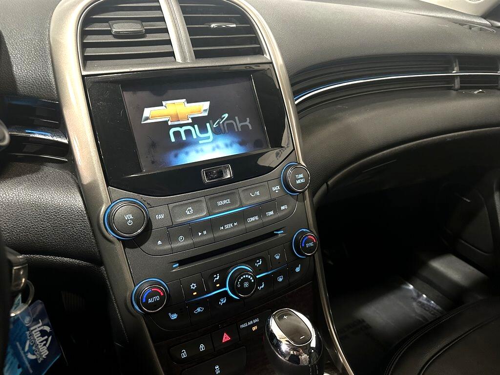 2013 Chevrolet Malibu LTZ photo 17