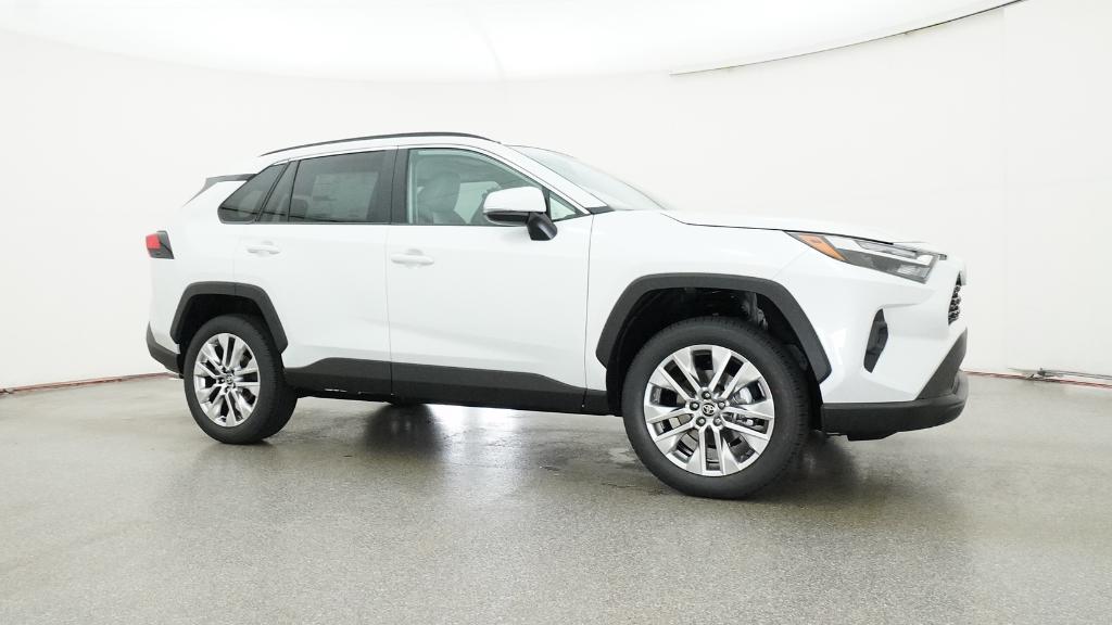 2025 Toyota RAV4 XLE Premium photo 28