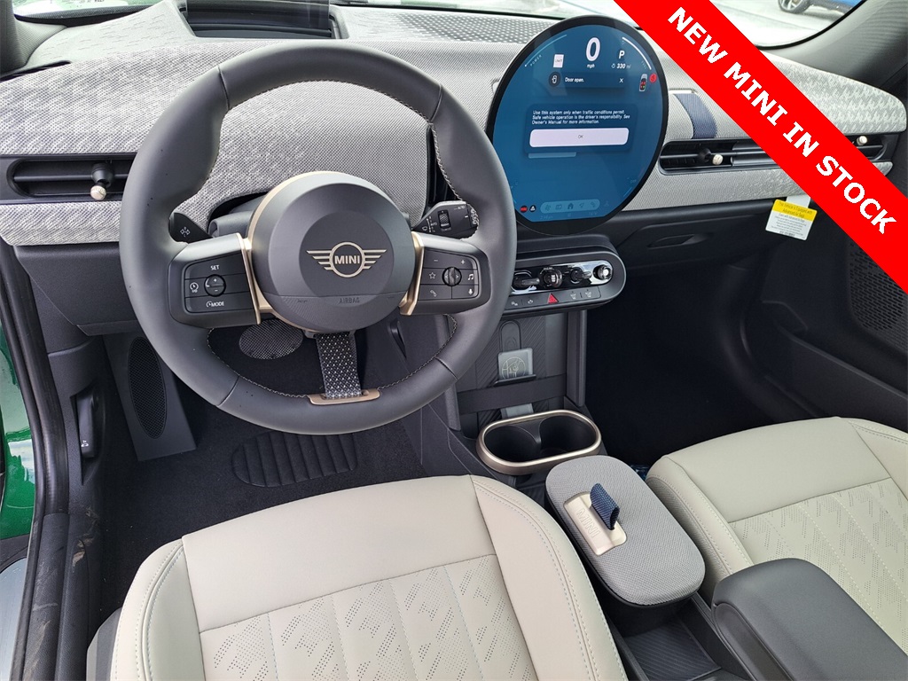 2025 Mini Cooper 2 Door Hardtop Signature photo 11