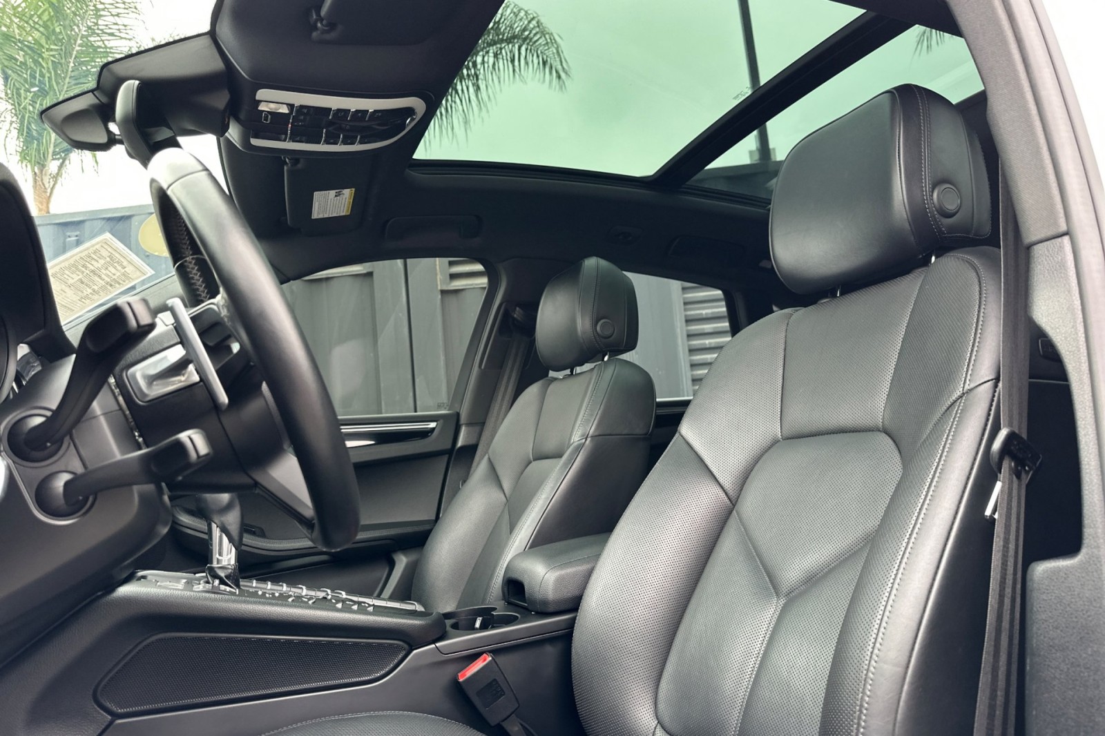 2020 Porsche Macan photo 5