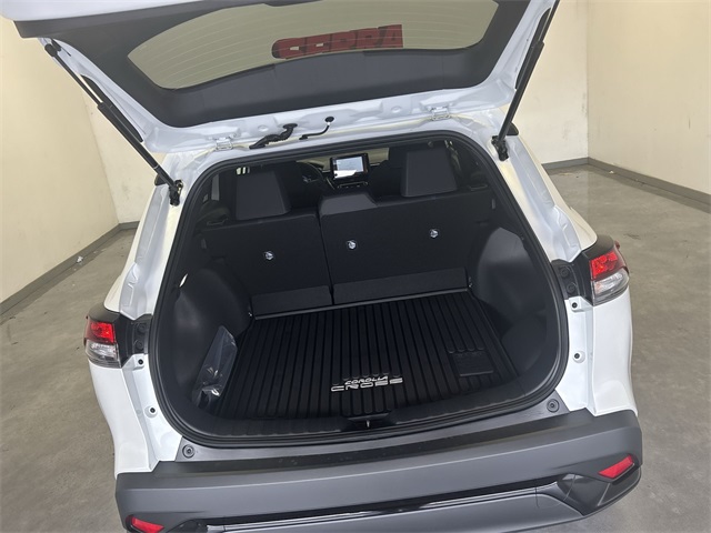 2026 Toyota Corolla Cross XLE XSE photo 23