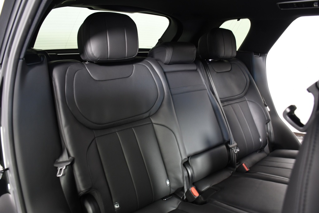 2025 Land Rover Range Rover Sport SE photo 22