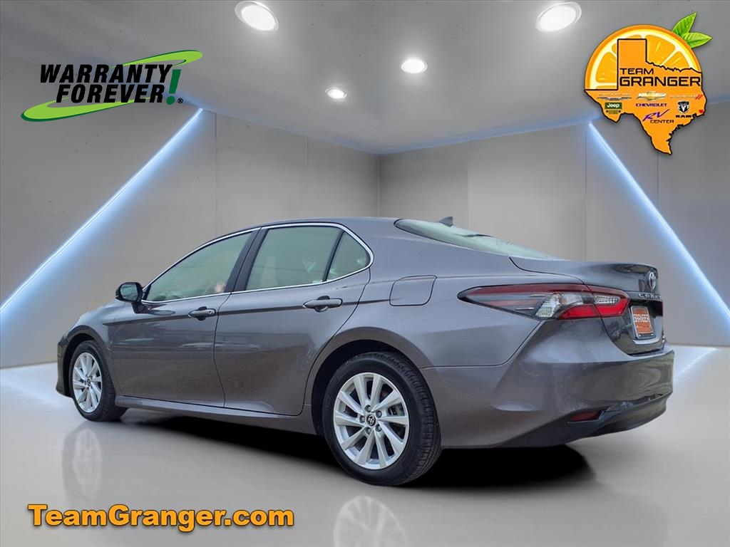 2023 Toyota Camry LE photo 2