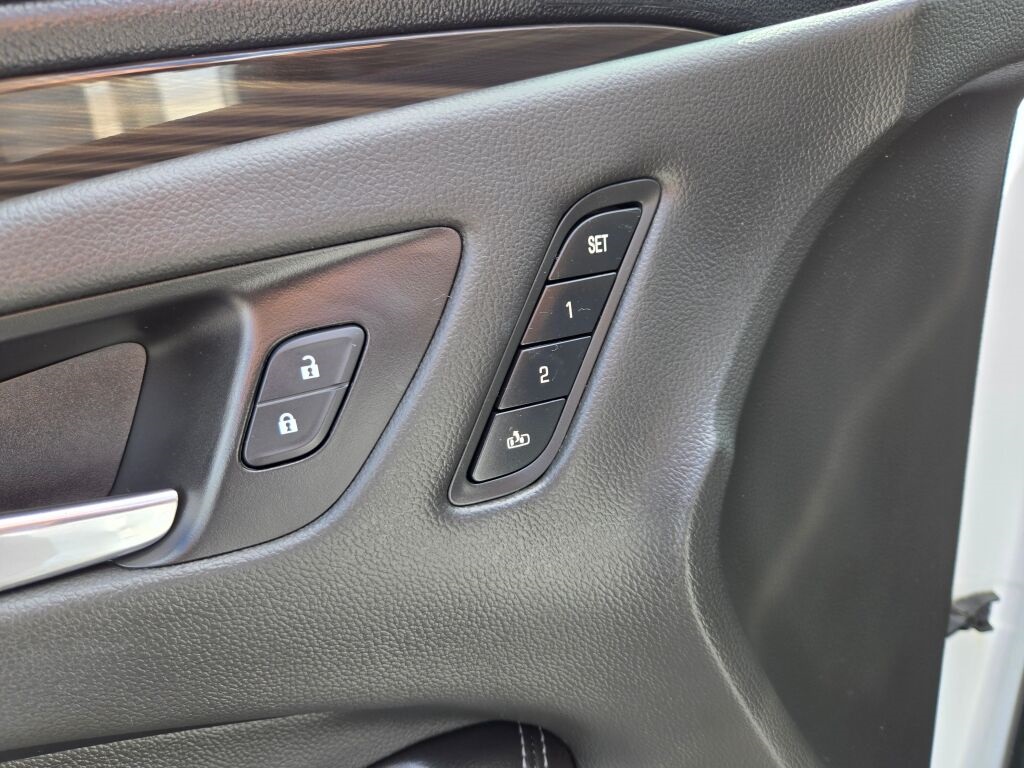 2019 Buick Envision Essence photo 19