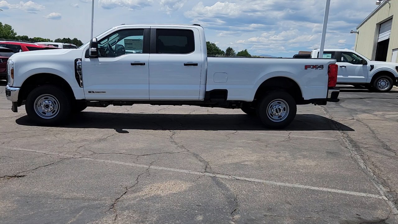 2025 Ford F-250 XL photo 3