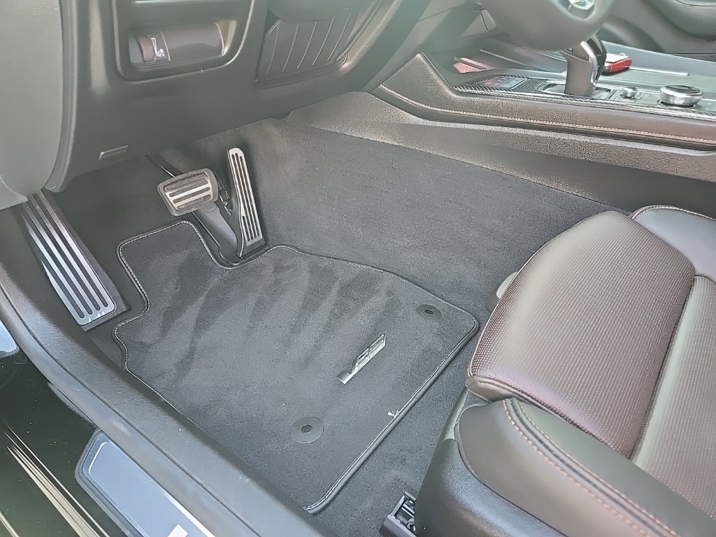 2026 Cadillac CT5 V photo 33