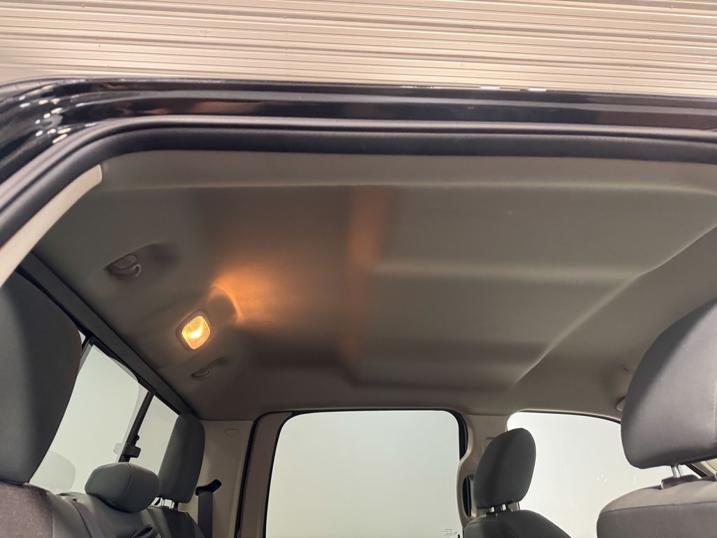 2019 Ram 1500 Classic SLT photo 13