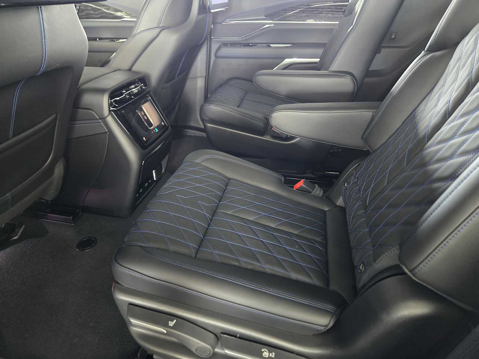 2026 Cadillac Escalade Sport photo 15