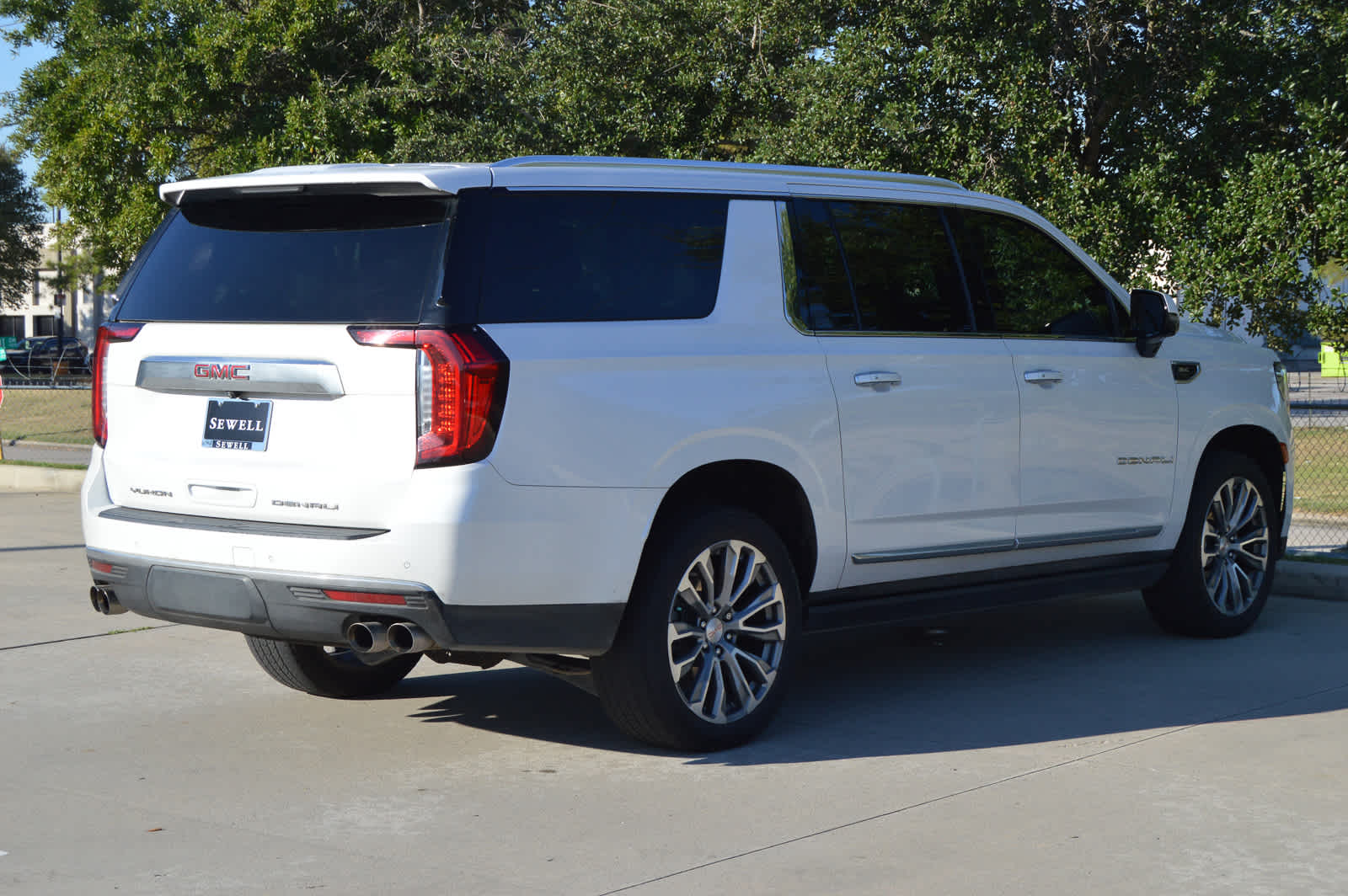2022 Gmc Yukon XL Denali photo 4